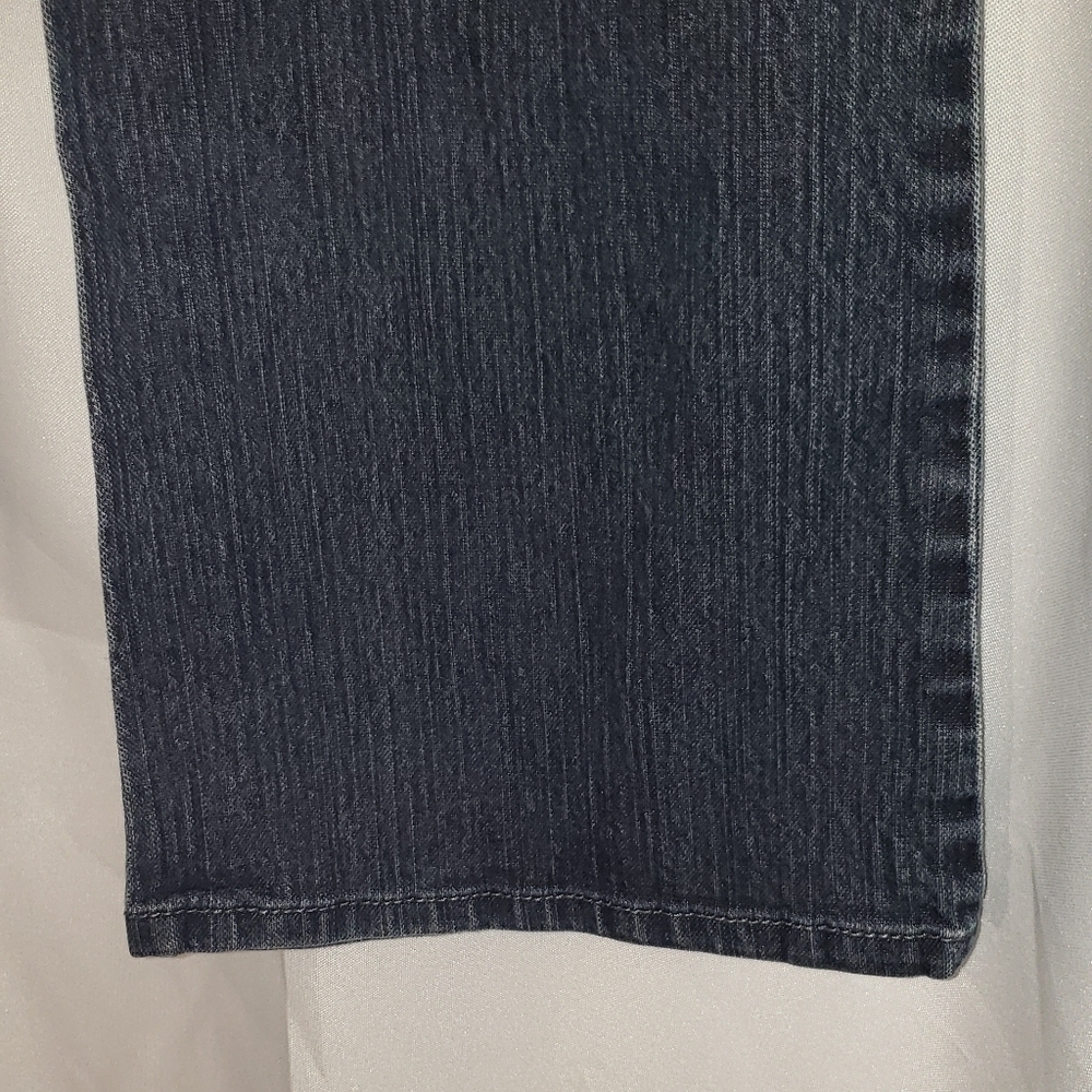 Nine West Jeans Lay Flat Size 8 EUC - Picture 9 of 9